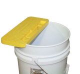 Uncapping Shelf, fits 5gal bucket